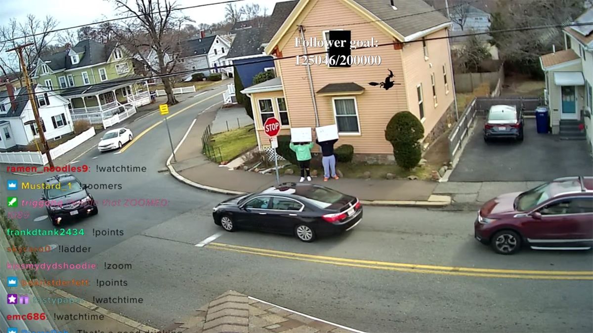 Сотні тисяч глядачів слідкують за дорожнім знаком на Twitch Сотні тисяч глядачів слідкують за дорожнім знаком на Twitch