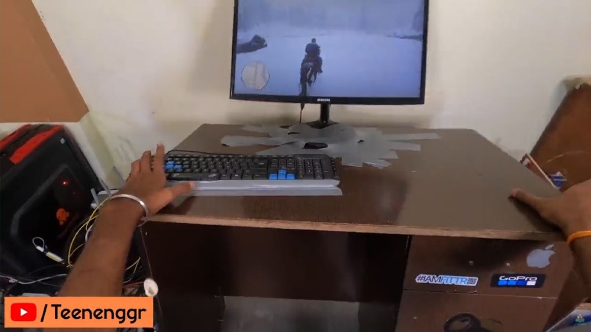 Фанат Red Dead Redemption 2 смастерил стол, симулирующий поездку верхом на коне Фанат Red Dead Redemption 2 смастерил стол, симулирующий поездку верхом на коне