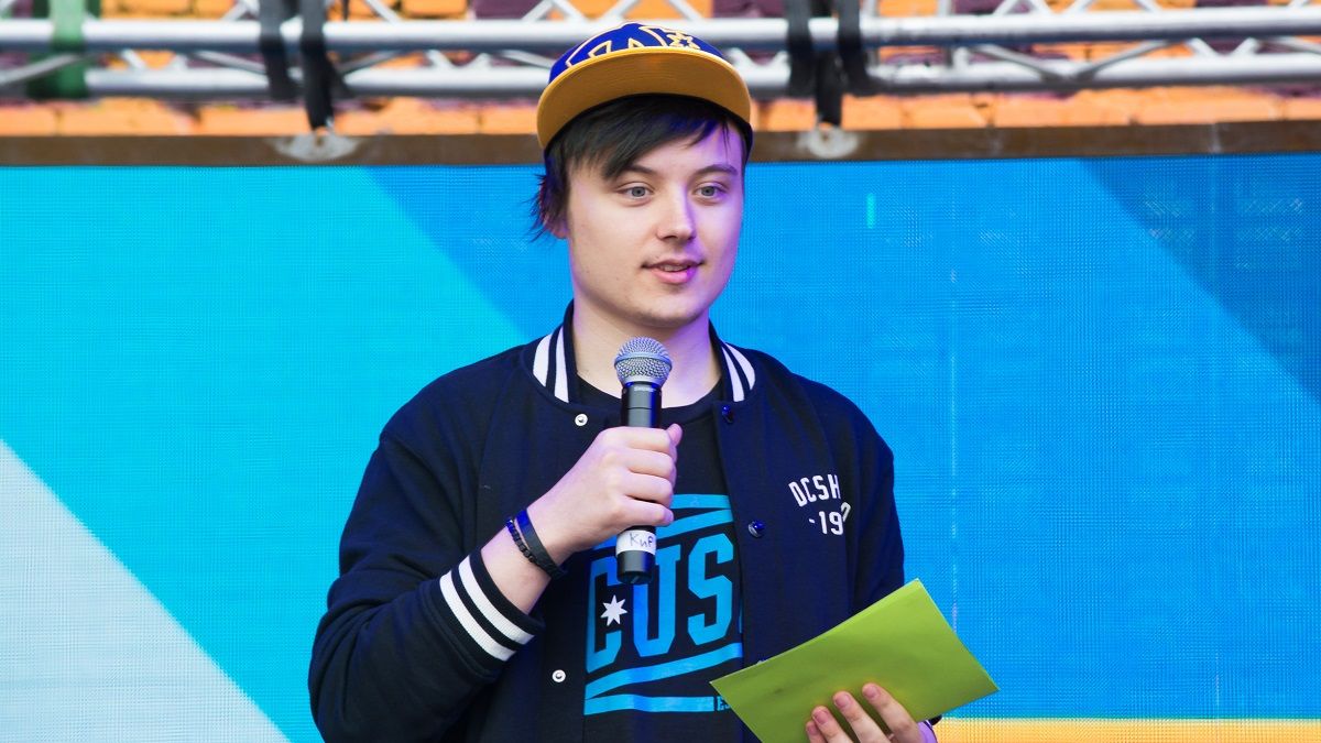 EeOneGuy послал своих украиноязычных зрителей – скандал со стримером EeOneGuy послал своих украиноязычных зрителей – скандал со стримером