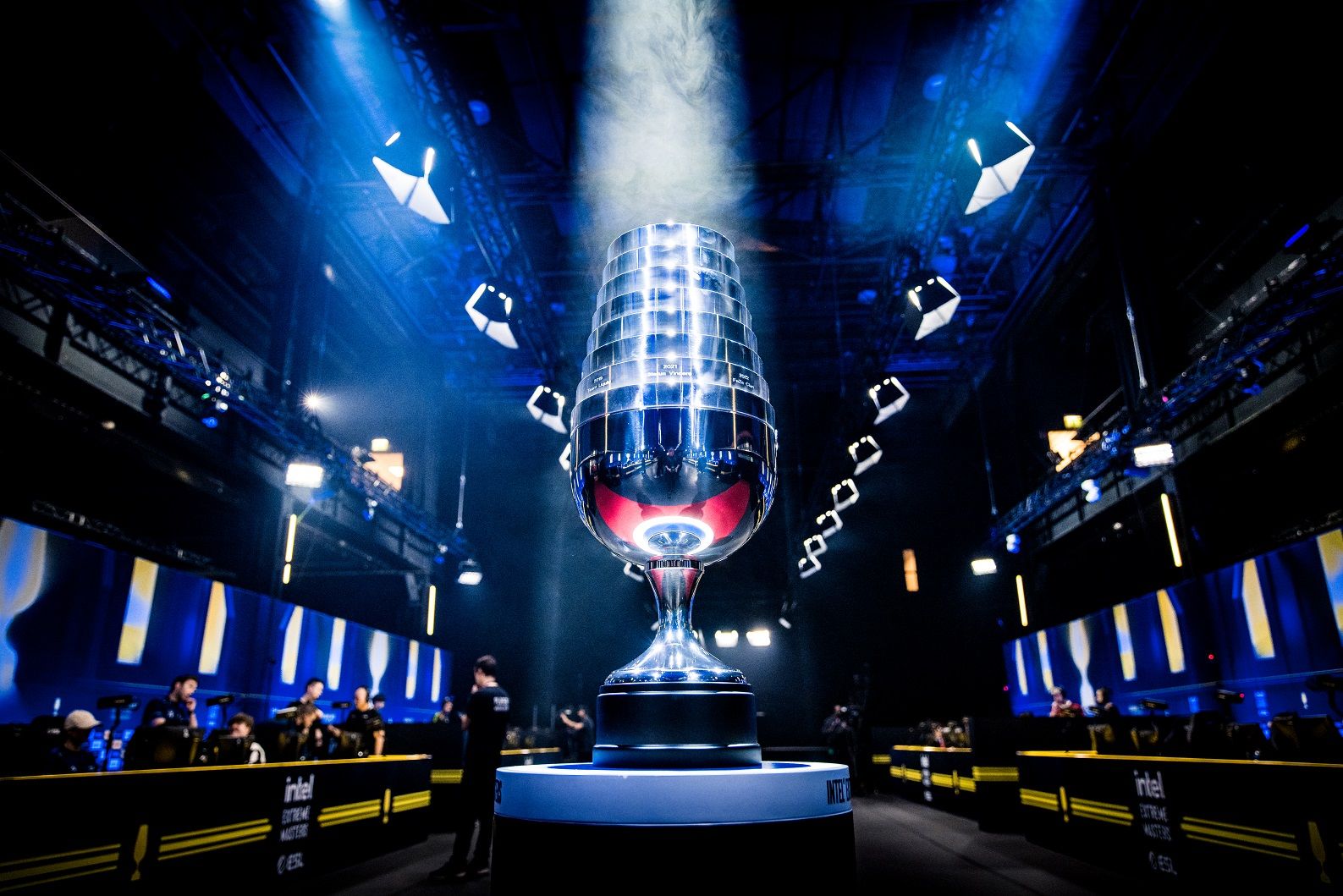 NAVI та Vitality зіграють за трофей IEM Cologne 2024: хто має вищі шанси на перемогу NAVI та Vitality зіграють за трофей IEM Cologne 2024: хто має вищі шанси на перемогу