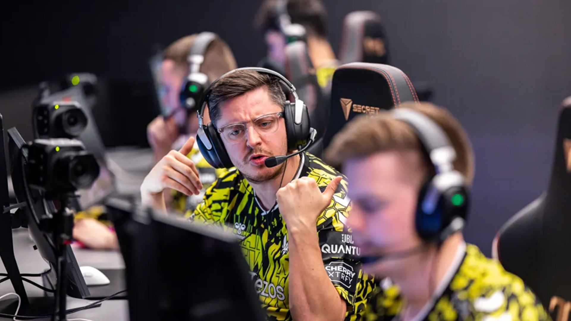 Что о последнем апдейте CS 2 думают киберспортсмены: apEX, s1mple, Twistzz и другие Что о последнем апдейте CS 2 думают киберспортсмены: apEX, s1mple, Twistzz и другие