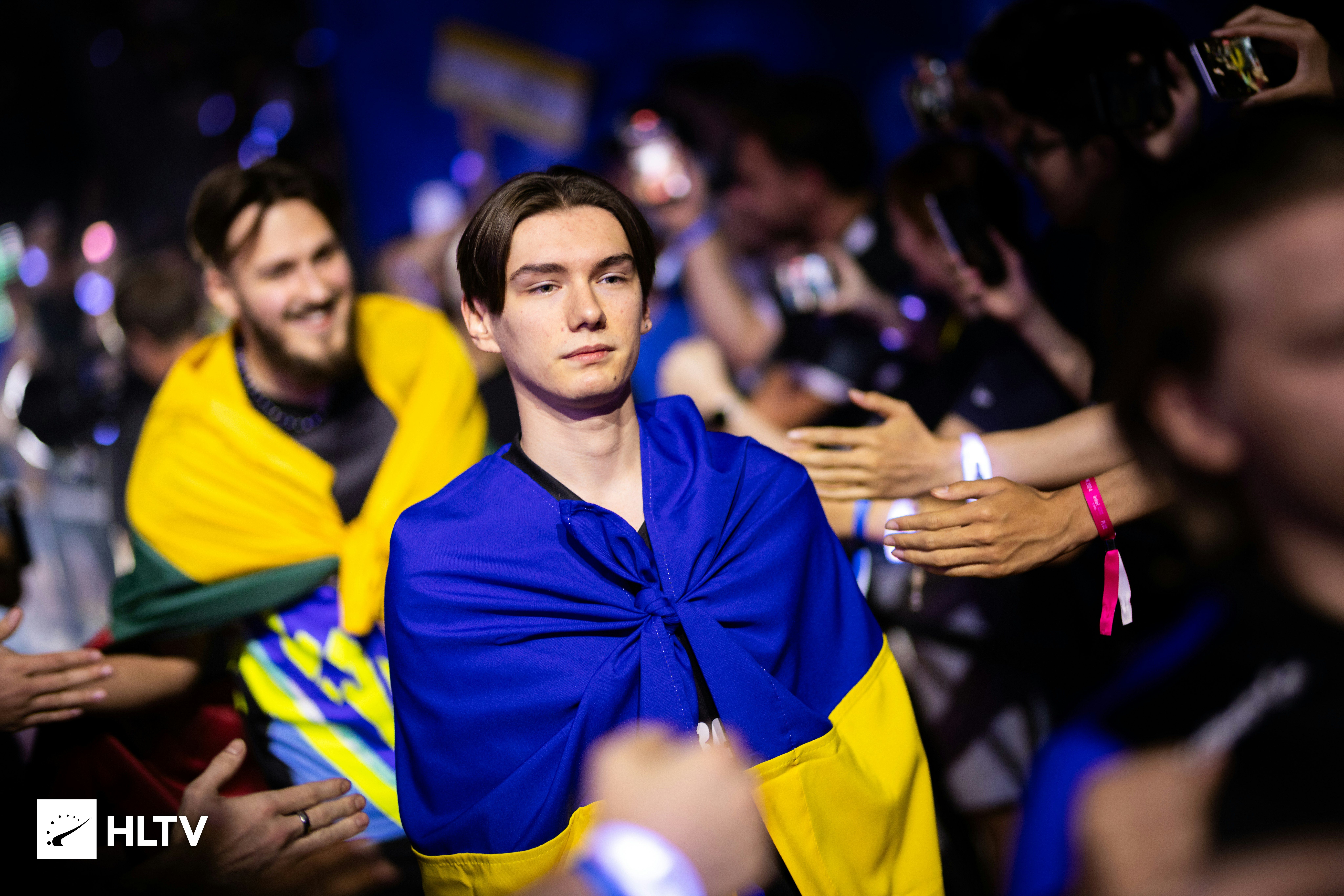 Это подливает масла в огонь: что особенного в матче NAVI и NIP на ESL Pro League Season 20 Это подливает масла в огонь: что особенного в матче NAVI и NIP на ESL Pro League Season 20