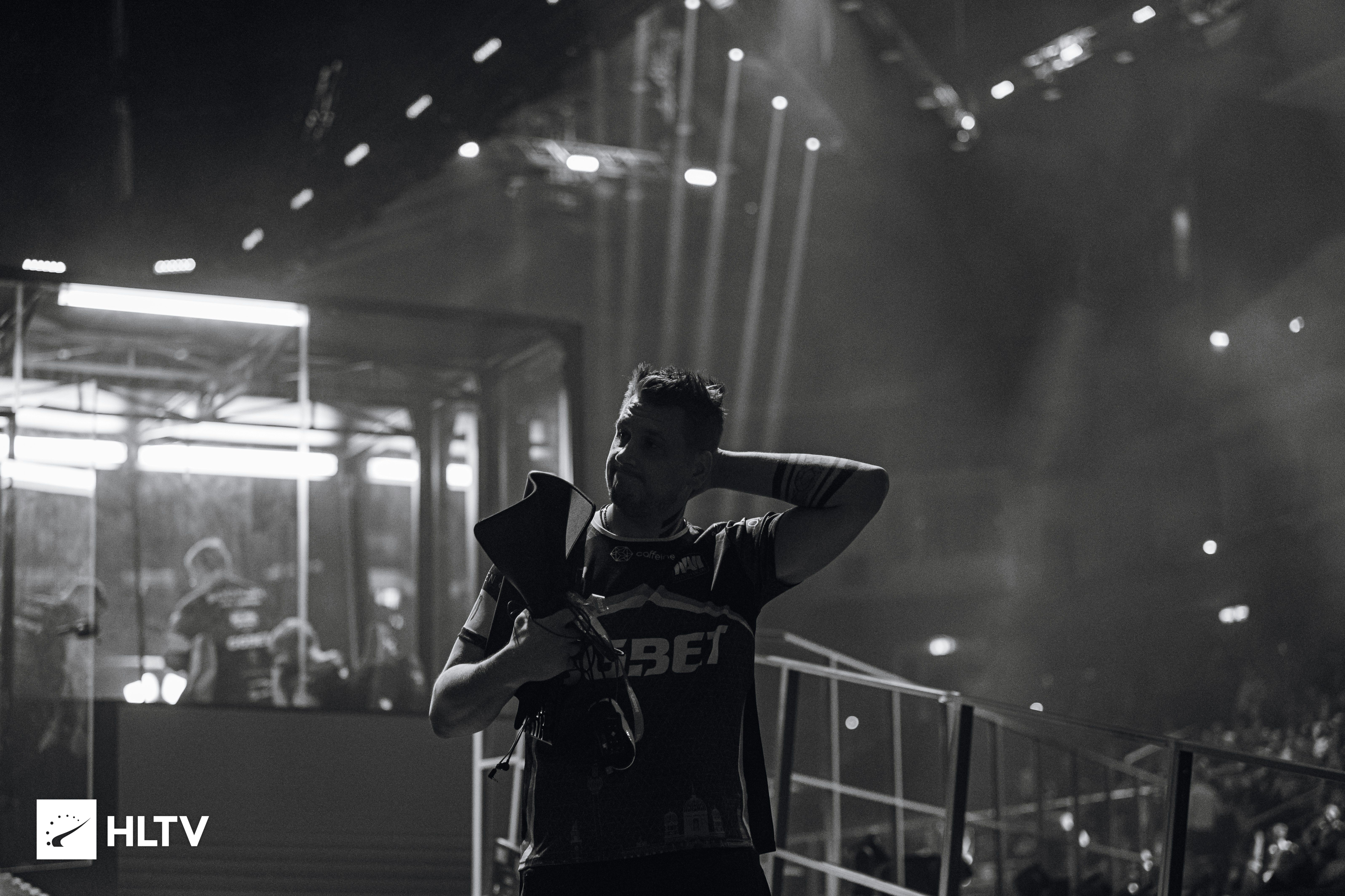 Zeus повернувся в кіберспорт – за кого виступатиме легенда NAVI Zeus повернувся в кіберспорт – за кого виступатиме легенда NAVI