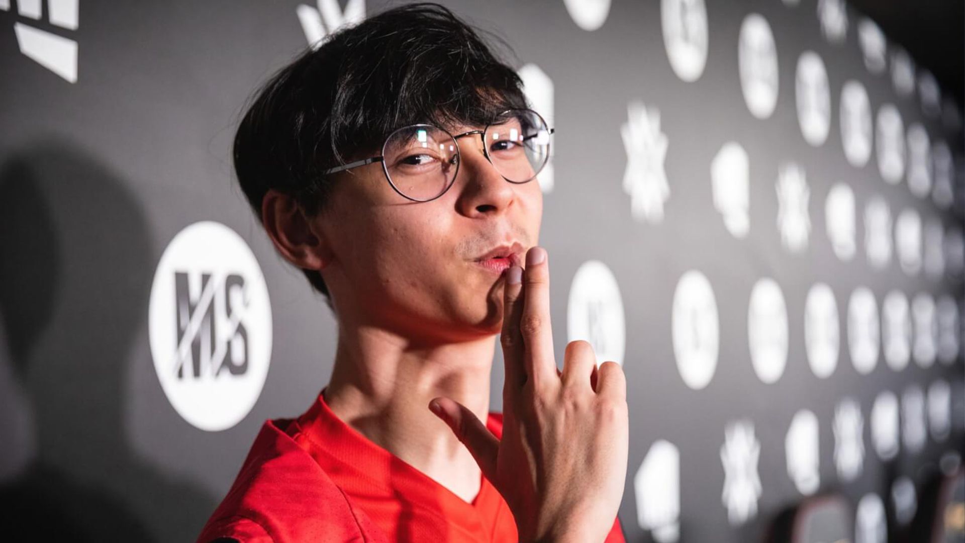 s1mple назавжди вразив одного з найкращих гравців Valorant в історії s1mple назавжди вразив одного з найкращих гравців Valorant в історії