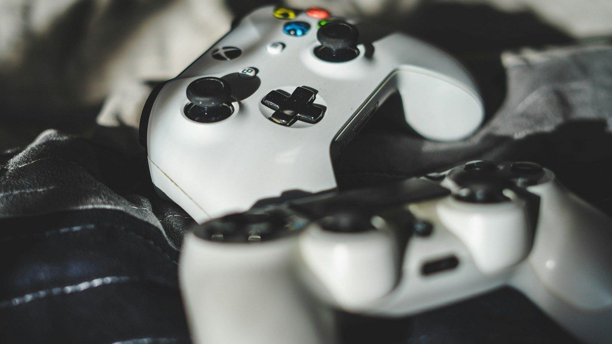 DCU готовится выпускать видеоигры по своим фильмам, но с этим есть проблемы DCU готовится выпускать видеоигры по своим фильмам, но с этим есть проблемы