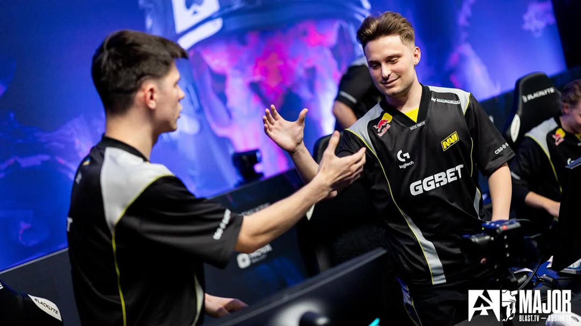 NAVI одолели G2 на BLASTtv Austin Major и прошли в следующую стадию