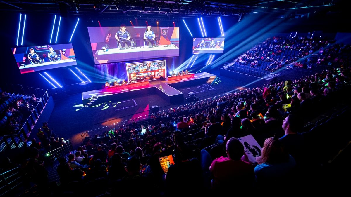 Лучшие украинские киберкоманды, покорившие мир - NAVI, MONTE, B8 и другие Лучшие украинские киберкоманды, покорившие мир - NAVI, MONTE, B8 и другие