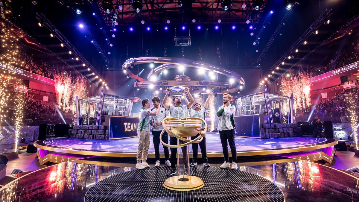 Победители The International 2025 - Team Falcons, результаты и рекорды турнира Победители The International 2025 - Team Falcons, результаты и рекорды турнира